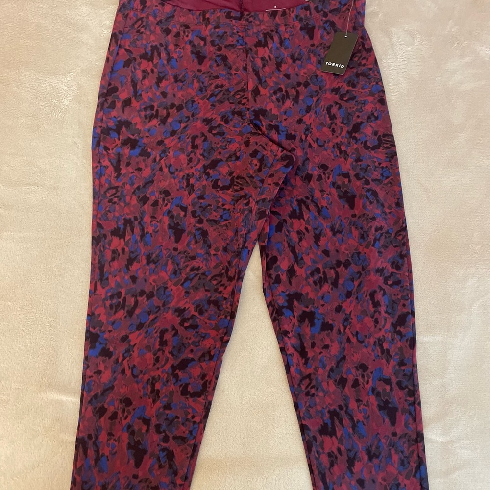 Torrid Painterly Animal Print Leggings - Various Sizes - Picture 3 of 12